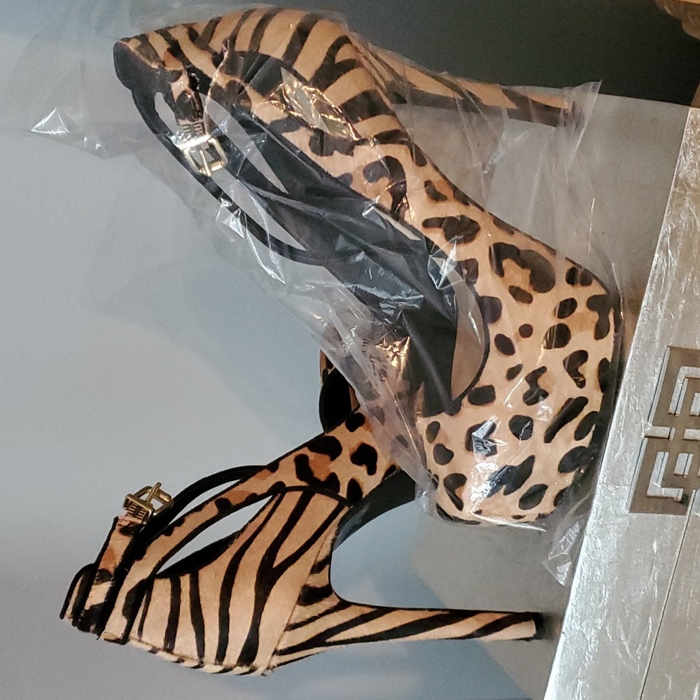 Jessica Simpson, leopard print, stiletto strapped heel, size 9 - Picture 6 of 6